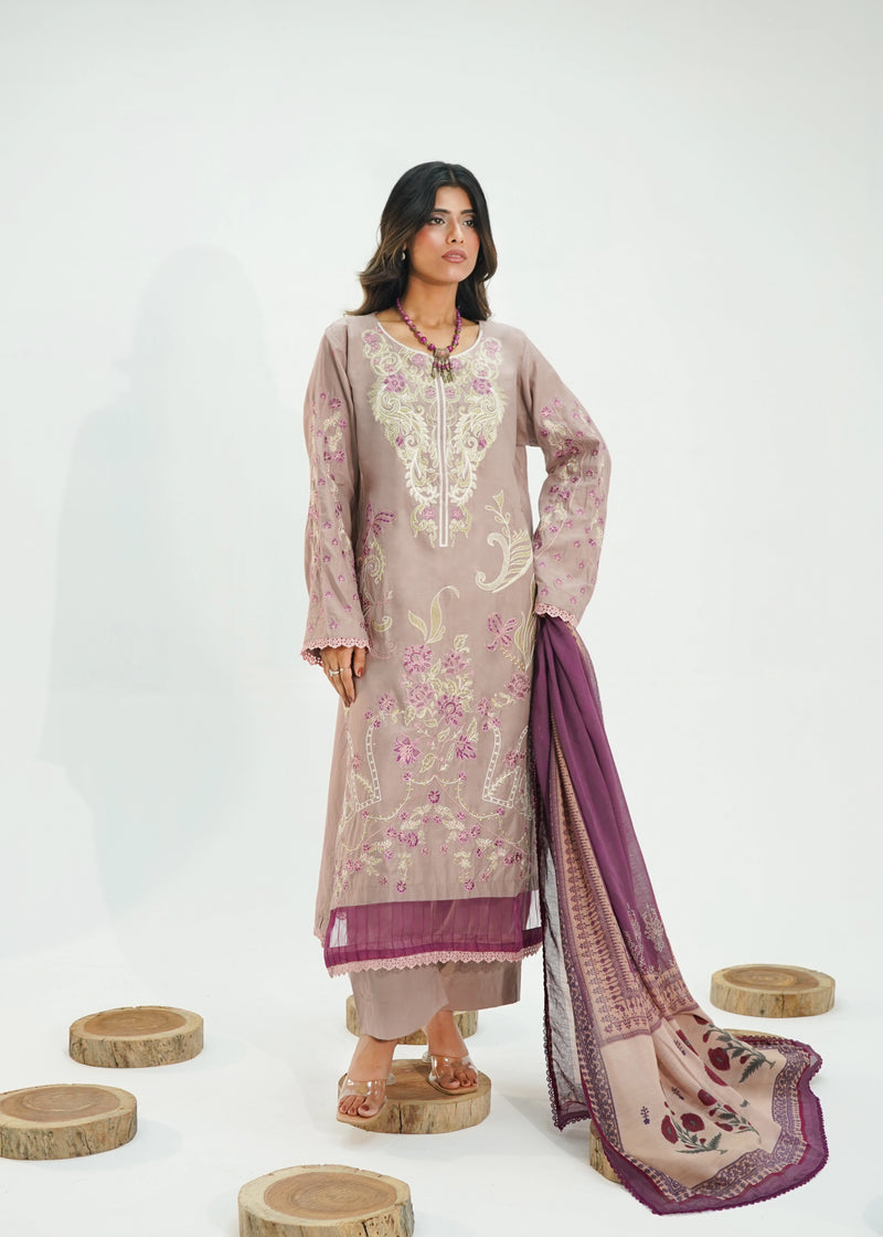 3 PIECE – MAUVE BLOOM EMBROIDERED LAWN SUITE
