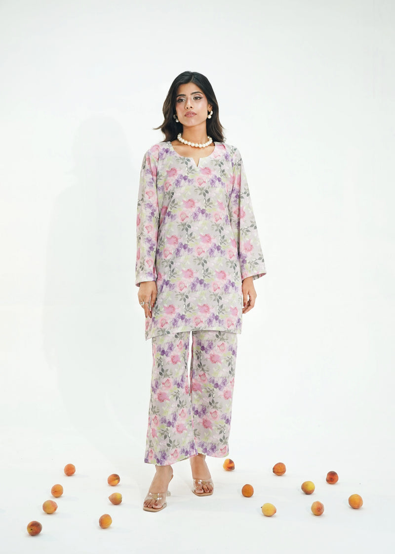 2 PIECE – LAVENDER BLOOM LAWN SUITE