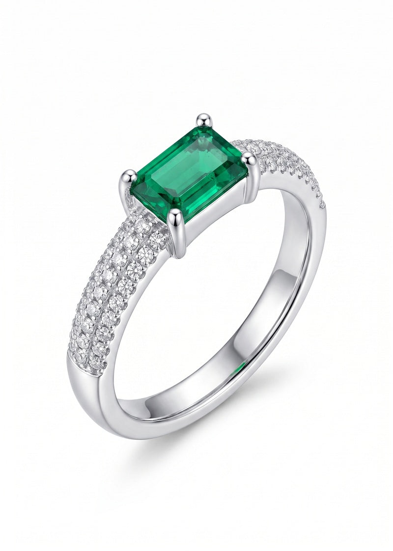 Emerald Prestige Ring