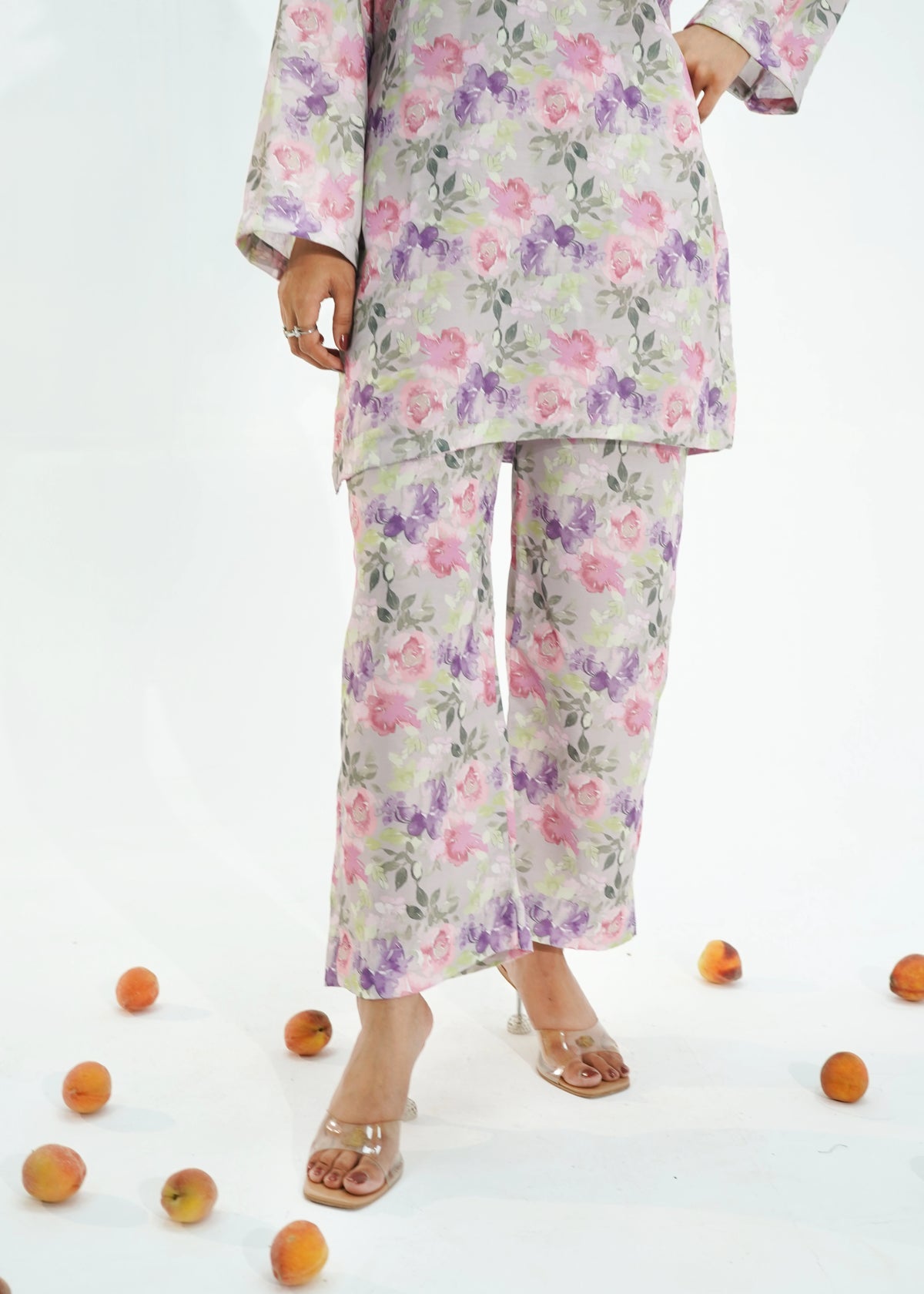 2 PIECE – LAVENDER BLOOM LAWN SUITE