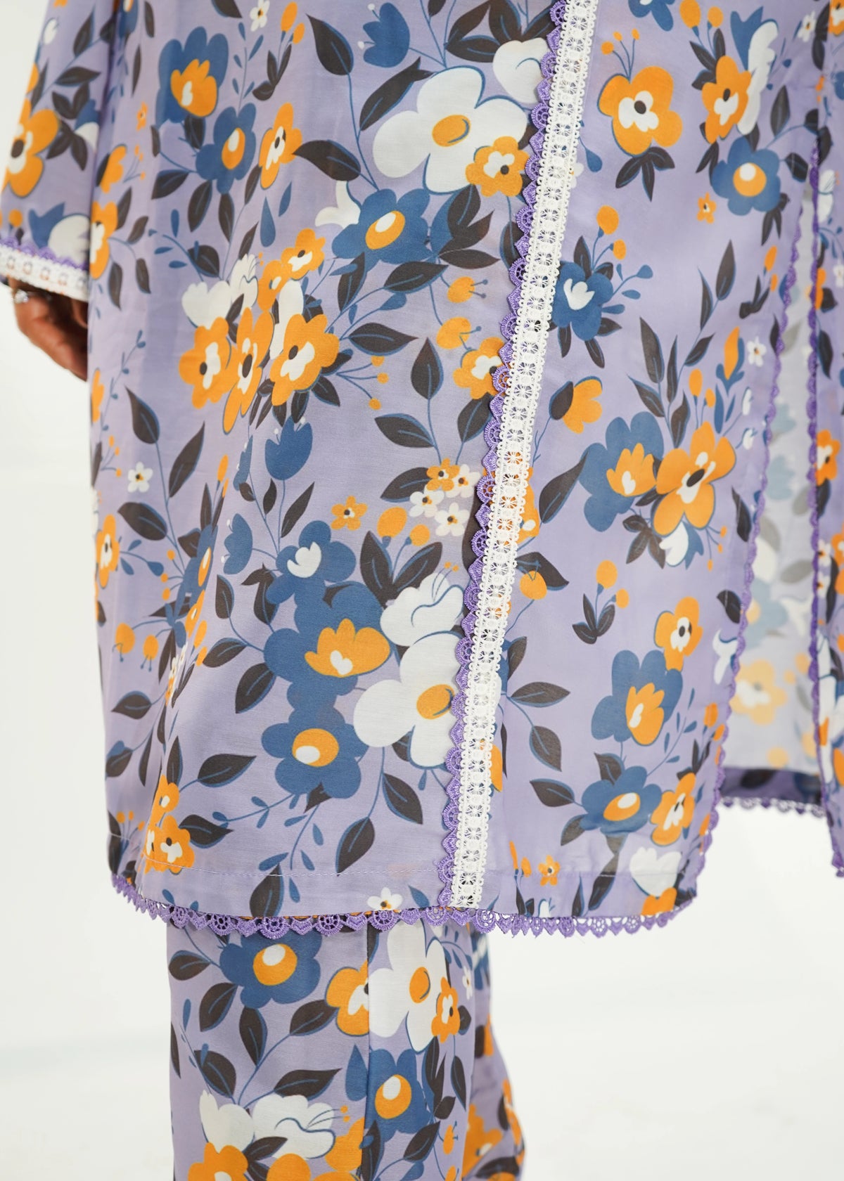 2 PIECE – LAVENDER BLOSSOM PRINTED LAWN SUITE
